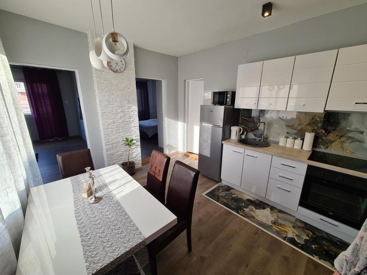 Grey & Sunny Apartments Зайечар Екстериор снимка